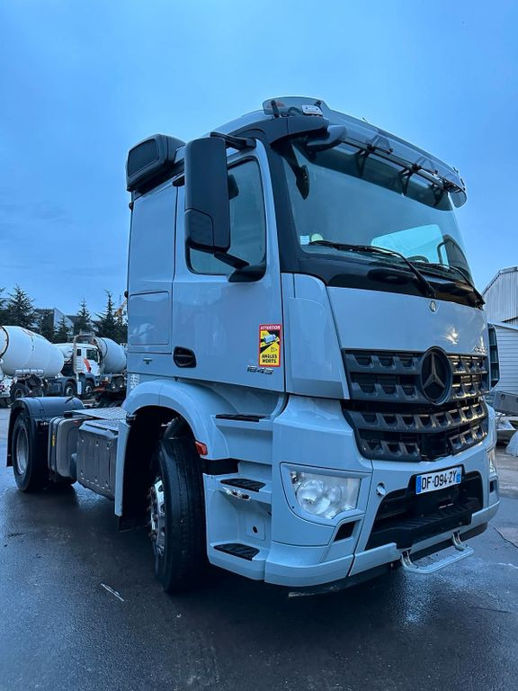 Mercedes-Benz Arocs 1843 - وحدة جر: صورة 2 Mercedes-Benz Arocs 1843 - وحدة جر: صورة 2