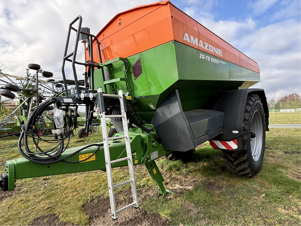 Amazone Anhängestreuer ZG-TS 10001 - آلة: صورة 2 Amazone Anhängestreuer ZG-TS 10001 - آلة: صورة 2