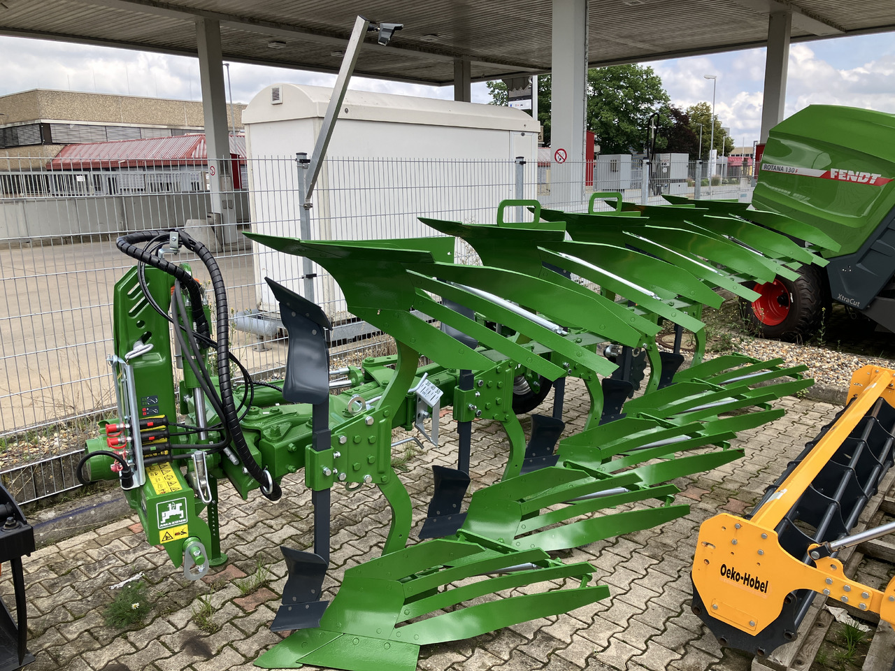 Amazone CAYROS XMS 950 V 5-Schar - محراث: صورة 1 Amazone CAYROS XMS 950 V 5-Schar - محراث: صورة 1
