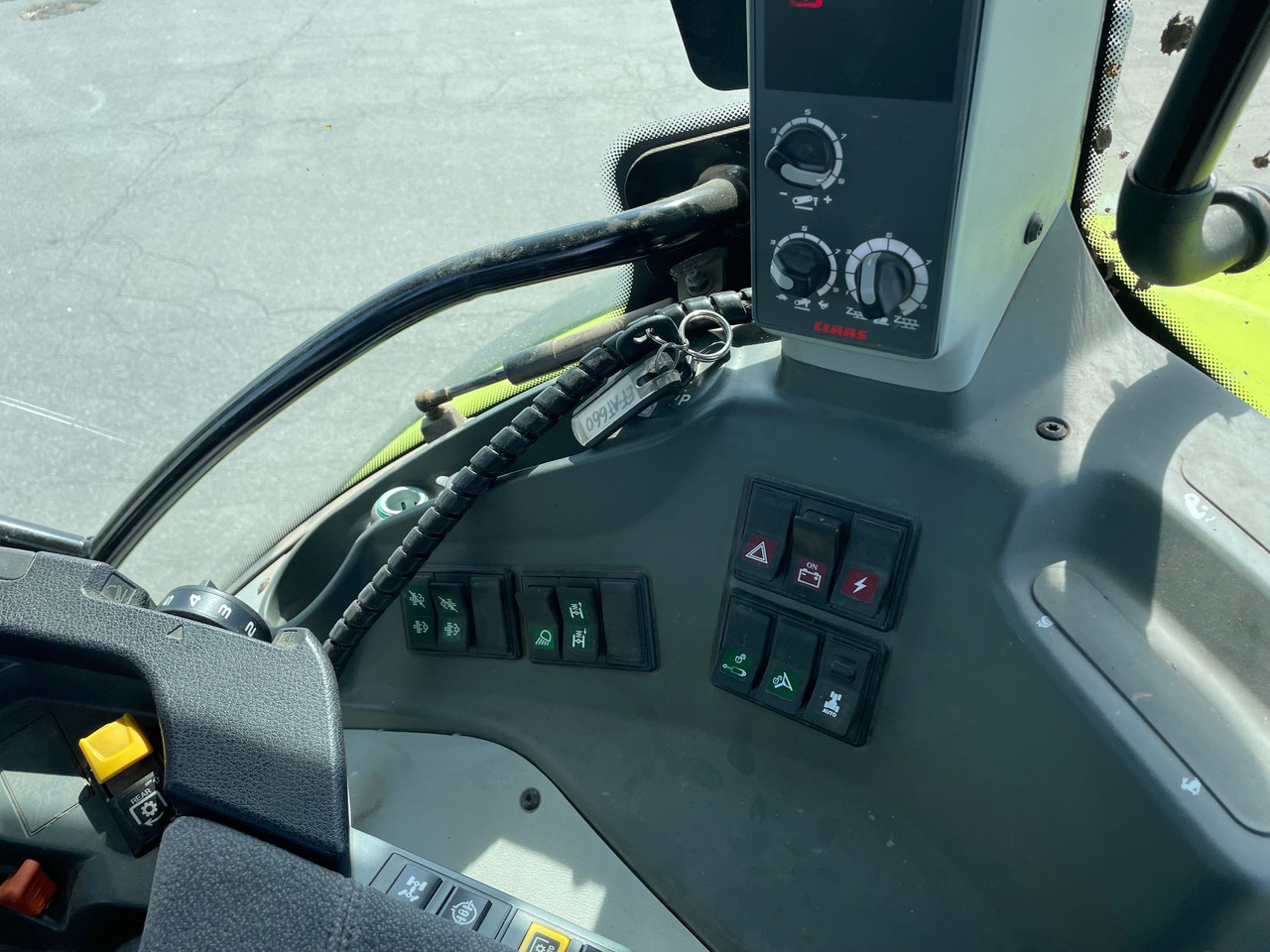 Claas Arion 660 C-matic - جرار: صورة 5 Claas Arion 660 C-matic - جرار: صورة 5