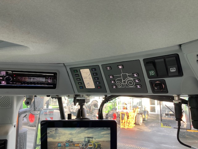 Claas Axion 830 - جرار: صورة 5 Claas Axion 830 - جرار: صورة 5