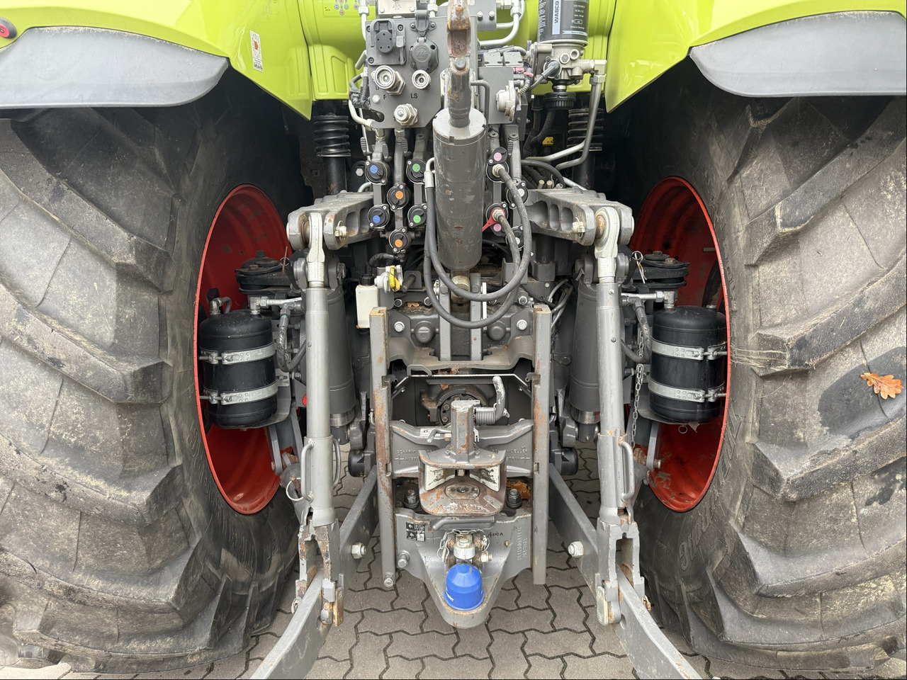 Claas Axion 870 C-Matic - جرار: صورة 4 Claas Axion 870 C-Matic - جرار: صورة 4