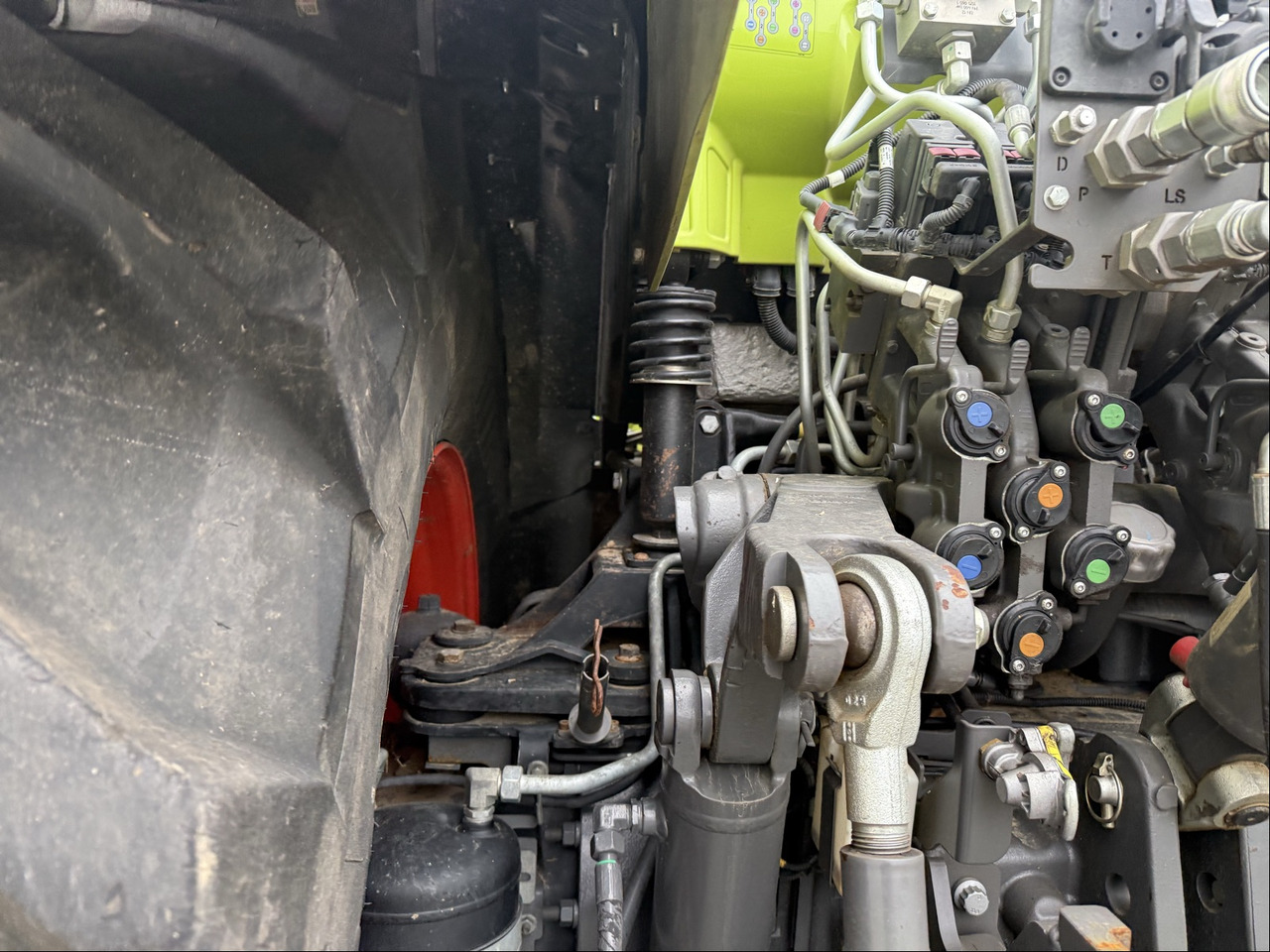 Claas Axion 870 C-Matic - جرار: صورة 2 Claas Axion 870 C-Matic - جرار: صورة 2