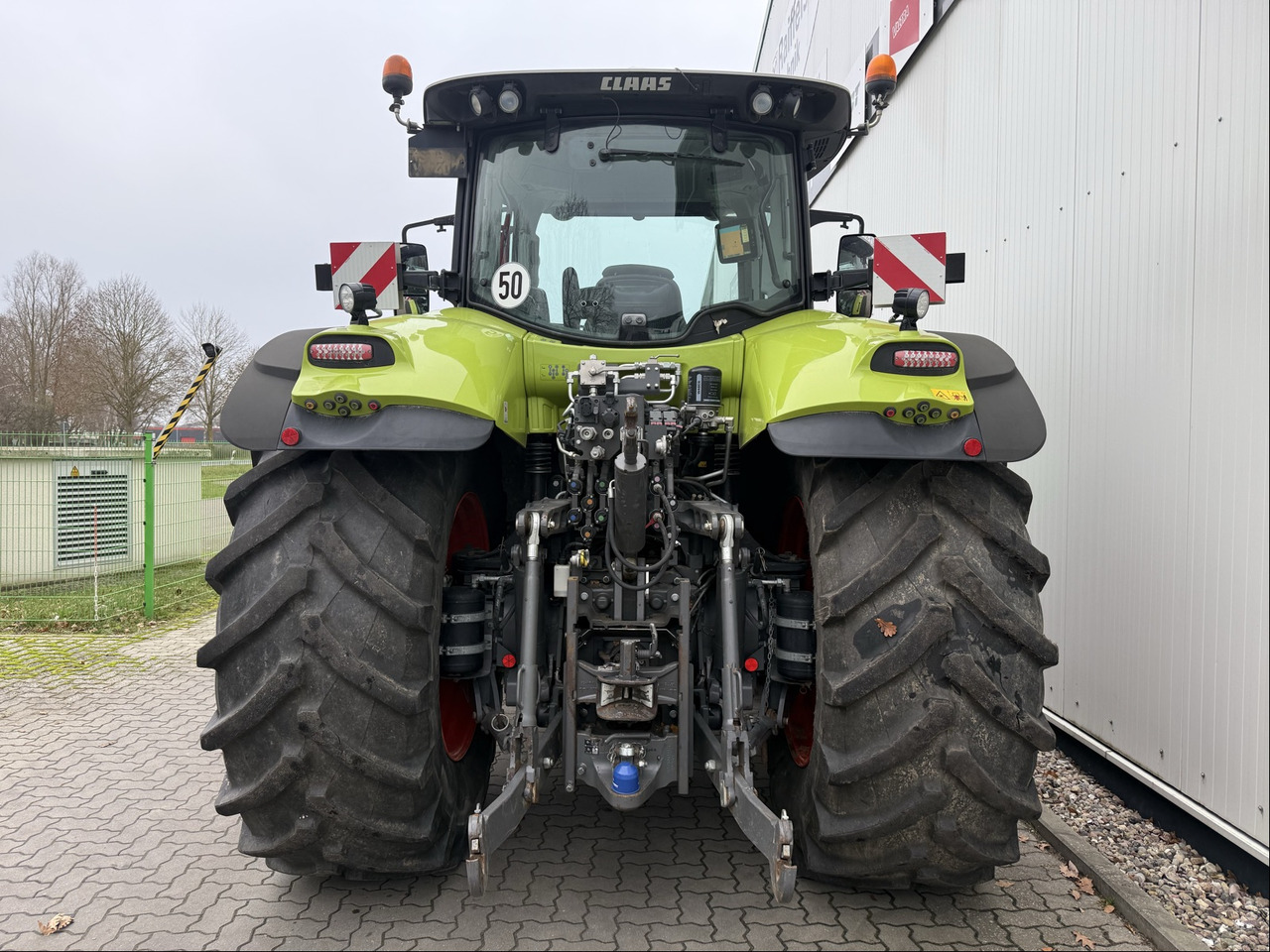 Claas Axion 870 C-Matic - جرار: صورة 5 Claas Axion 870 C-Matic - جرار: صورة 5