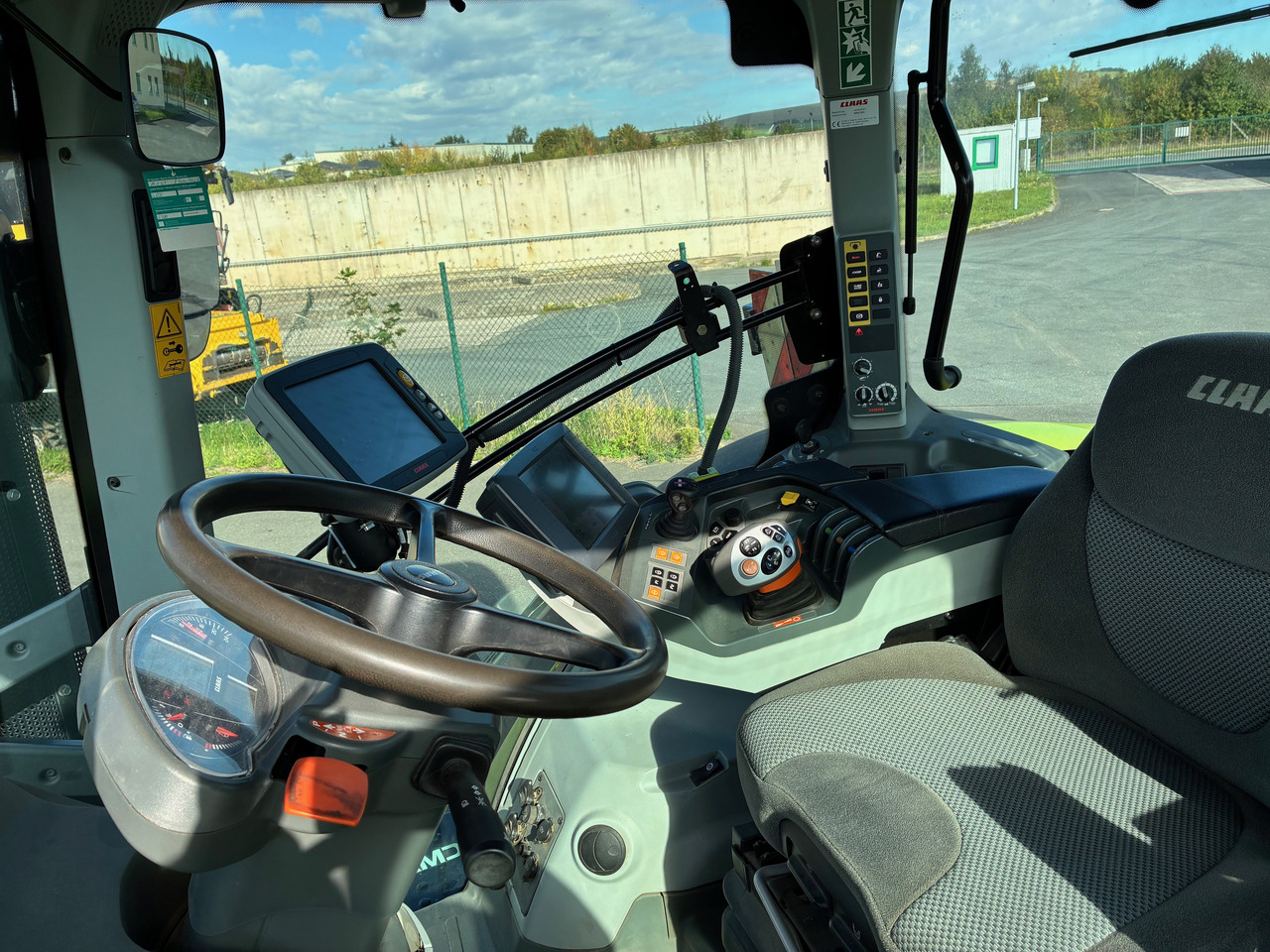 Claas Axion 870 - جرار: صورة 4 Claas Axion 870 - جرار: صورة 4