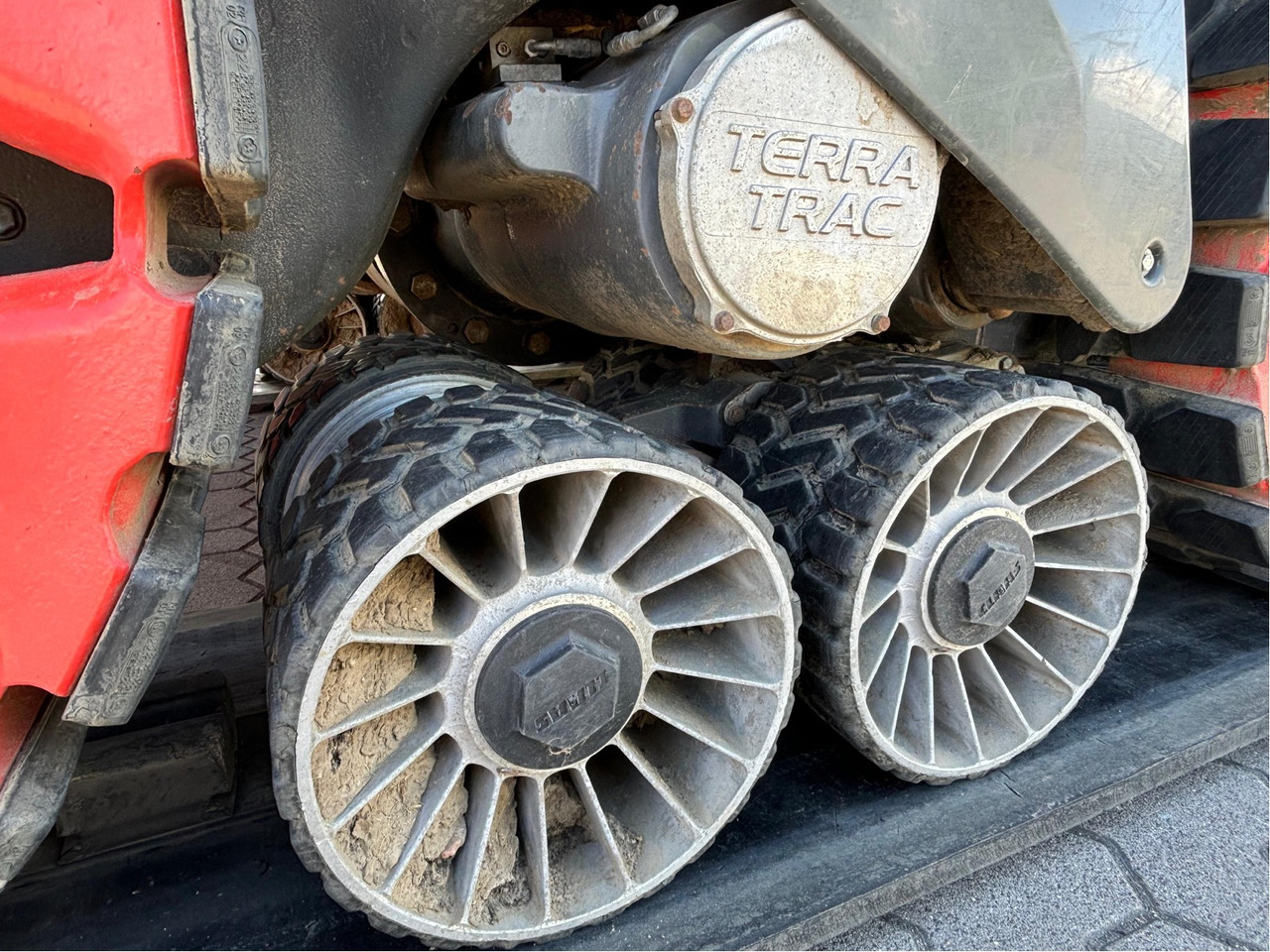 Claas Axion 960 TerraTrac - جرار: صورة 2 Claas Axion 960 TerraTrac - جرار: صورة 2