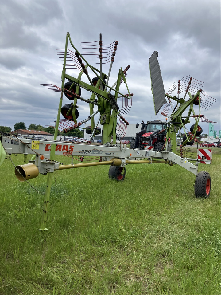 Claas Liner 1250 Profil - آلة تيبيس العشب/ آلة جمع العشب: صورة 5 Claas Liner 1250 Profil - آلة تيبيس العشب/ آلة جمع العشب: صورة 5