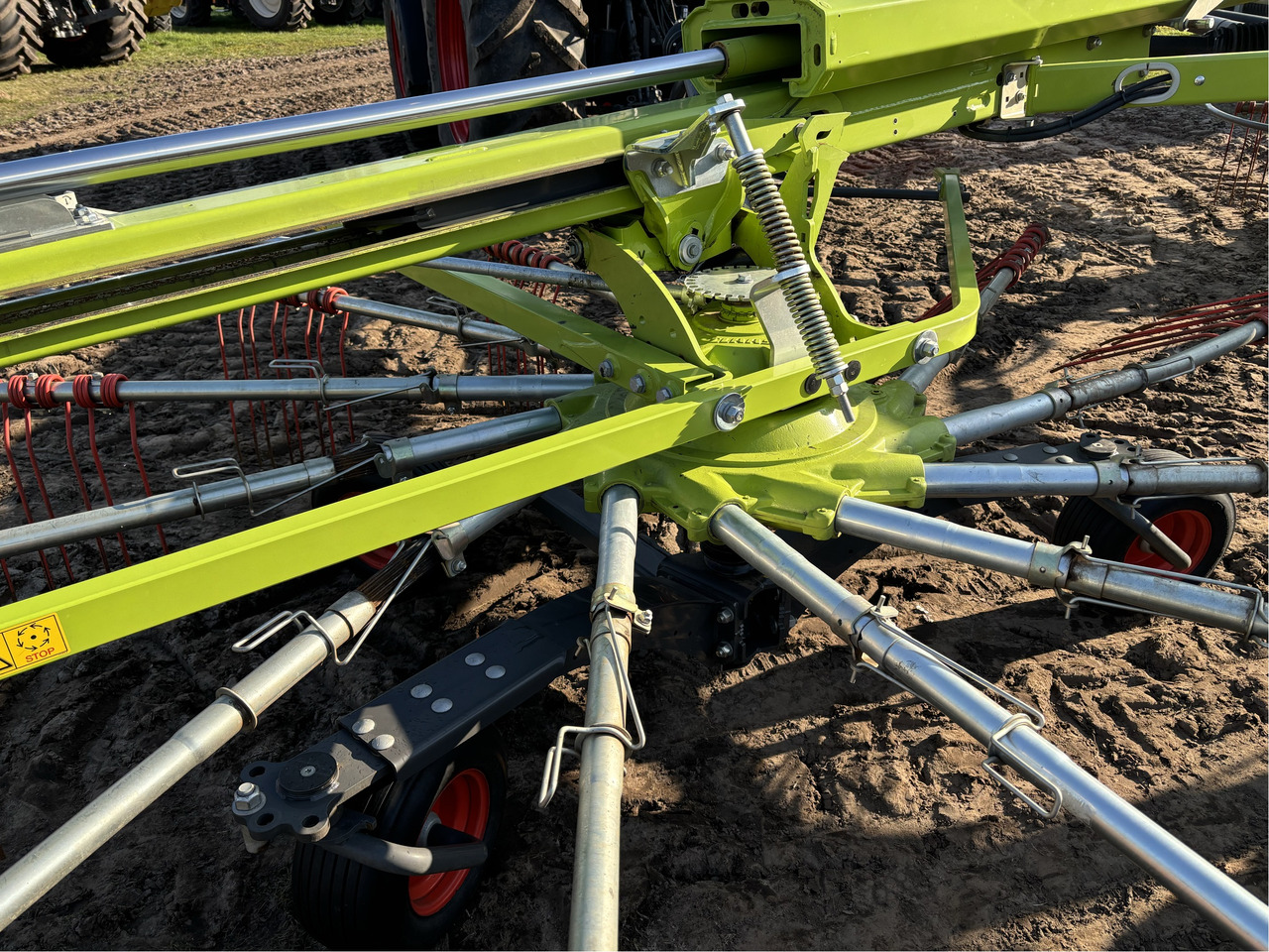 Claas Liner 4800 Trend - آلة تيبيس العشب/ آلة جمع العشب: صورة 2 Claas Liner 4800 Trend - آلة تيبيس العشب/ آلة جمع العشب: صورة 2