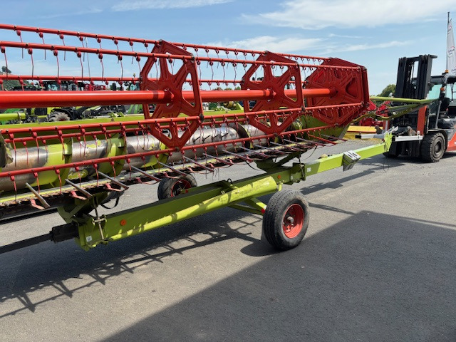 Claas Tucano 320 - حصادة موحَّدة: صورة 3 Claas Tucano 320 - حصادة موحَّدة: صورة 3