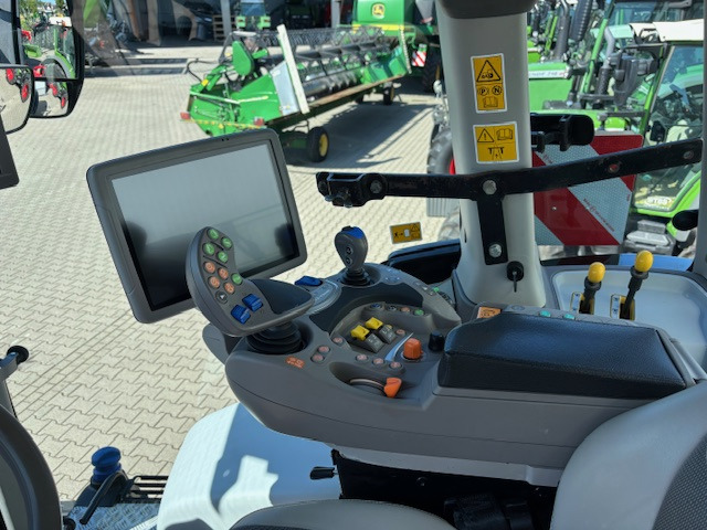 Deutz-Fahr Agrotron 6215 TTV - Warrior - جرار: صورة 3 Deutz-Fahr Agrotron 6215 TTV - Warrior - جرار: صورة 3