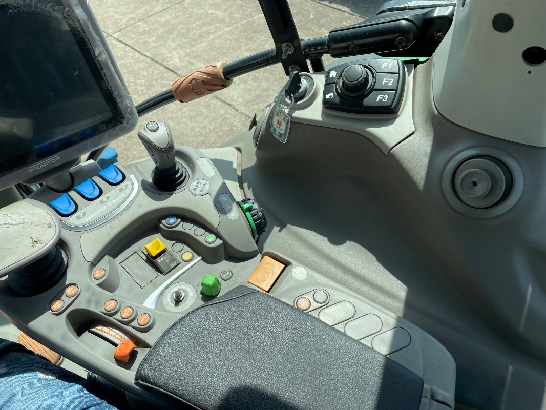 Deutz-Fahr Agrotron 7250 TTV - جرار: صورة 2 Deutz-Fahr Agrotron 7250 TTV - جرار: صورة 2