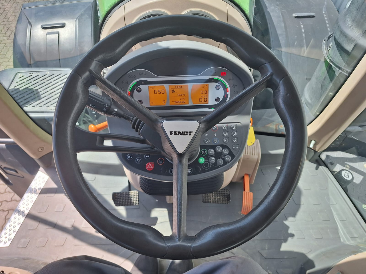 Fendt 1042 Vario S4 ProfiPlus - جرار: صورة 3 Fendt 1042 Vario S4 ProfiPlus - جرار: صورة 3