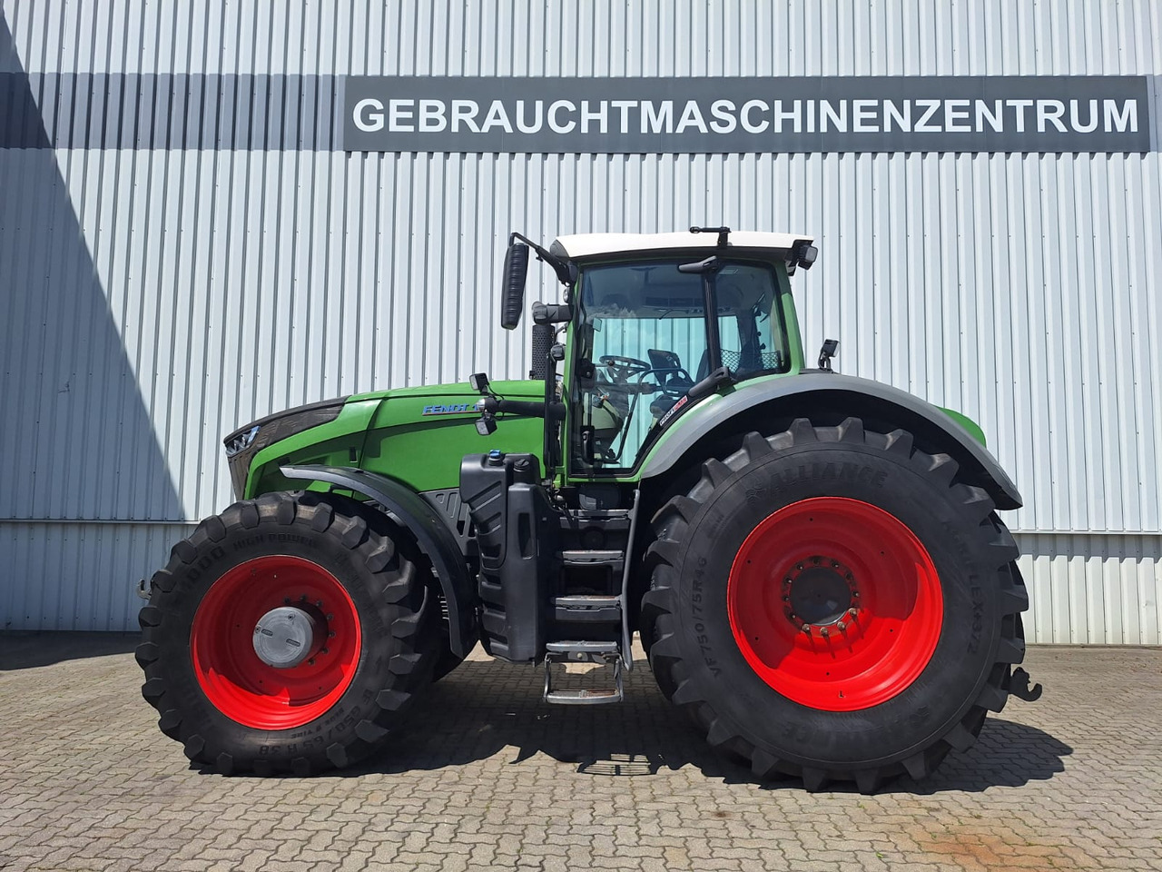 Fendt 1042 Vario S4 ProfiPlus - جرار: صورة 1 Fendt 1042 Vario S4 ProfiPlus - جرار: صورة 1