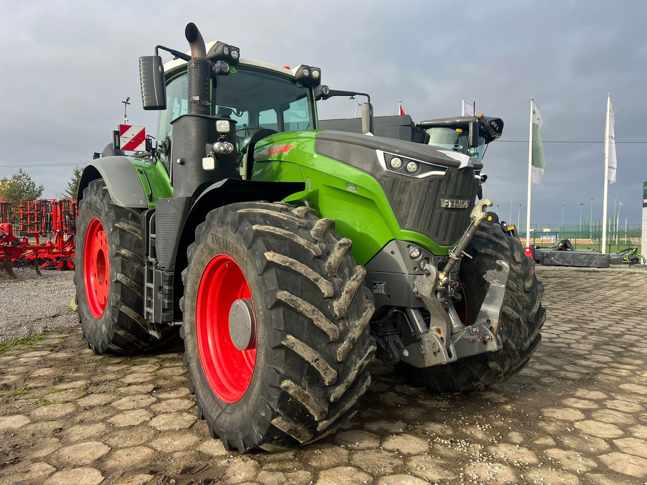 Fendt 1046 Vario Gen2 ProfiPlus - جرار: صورة 1 Fendt 1046 Vario Gen2 ProfiPlus - جرار: صورة 1