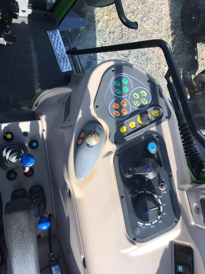 Fendt 211 Vario - جرار: صورة 3 Fendt 211 Vario - جرار: صورة 3