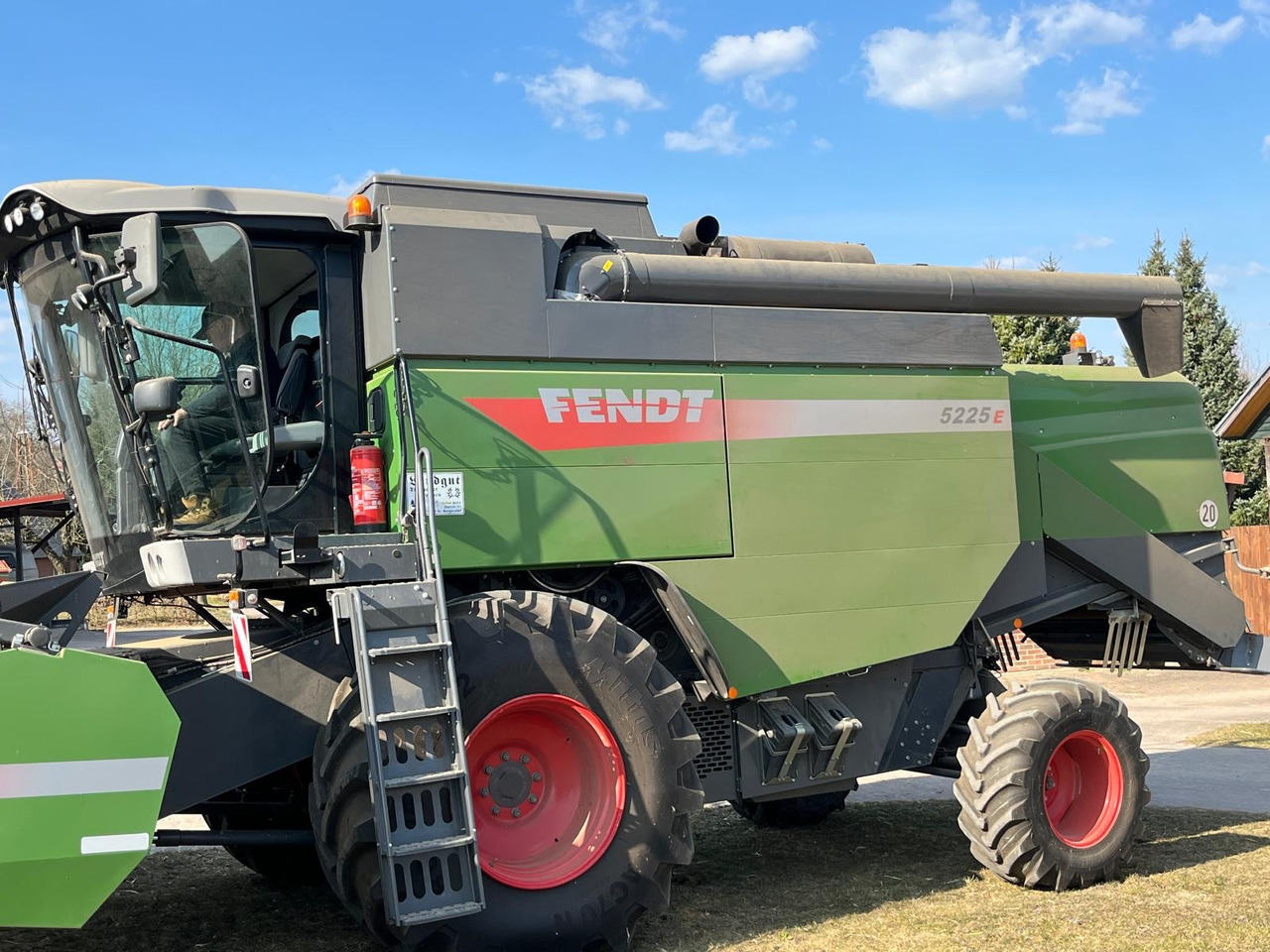 Fendt 5225 E 5,50m PowerFlow Schneiwerk - حصادة موحَّدة: صورة 2 Fendt 5225 E 5,50m PowerFlow Schneiwerk - حصادة موحَّدة: صورة 2