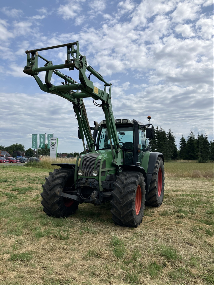 Fendt 712 COM1 - جرار: صورة 1 Fendt 712 COM1 - جرار: صورة 1