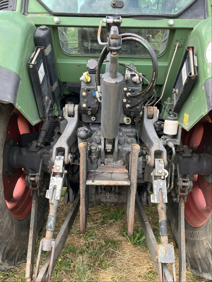 Fendt 712 COM1 - جرار: صورة 4 Fendt 712 COM1 - جرار: صورة 4