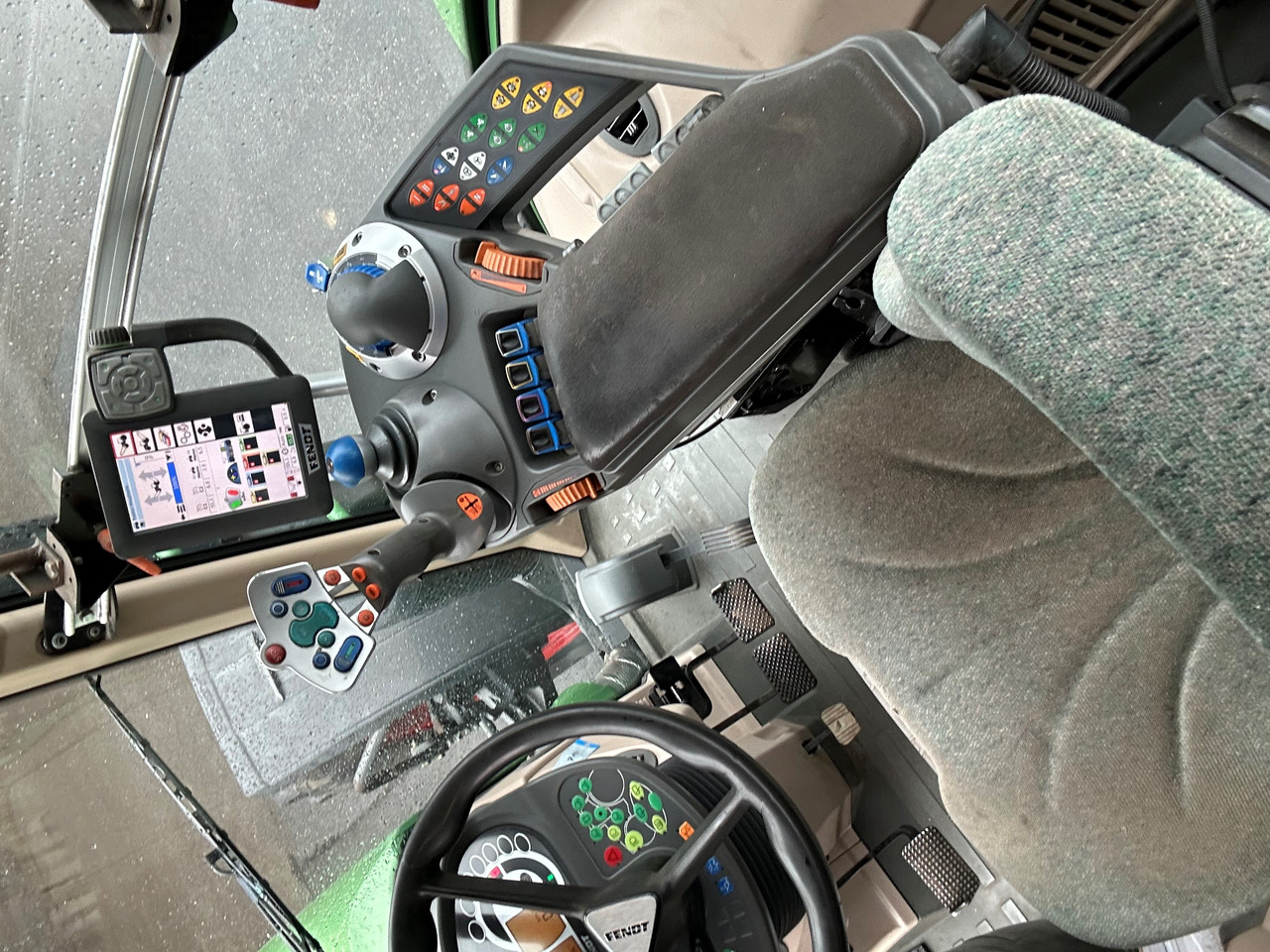 Fendt 714 Vario SCR Profi - جرار: صورة 4 Fendt 714 Vario SCR Profi - جرار: صورة 4