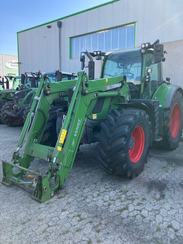Fendt 718 Vario S4 Power - جرار: صورة 1 Fendt 718 Vario S4 Power - جرار: صورة 1