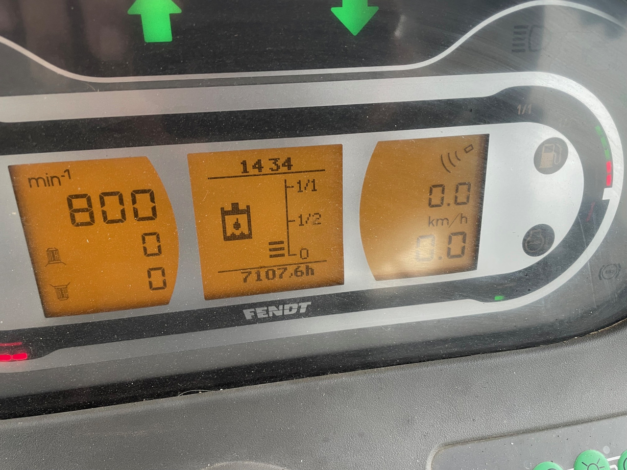 Fendt 718 Vario S4 ProfiPlus - جرار: صورة 2 Fendt 718 Vario S4 ProfiPlus - جرار: صورة 2
