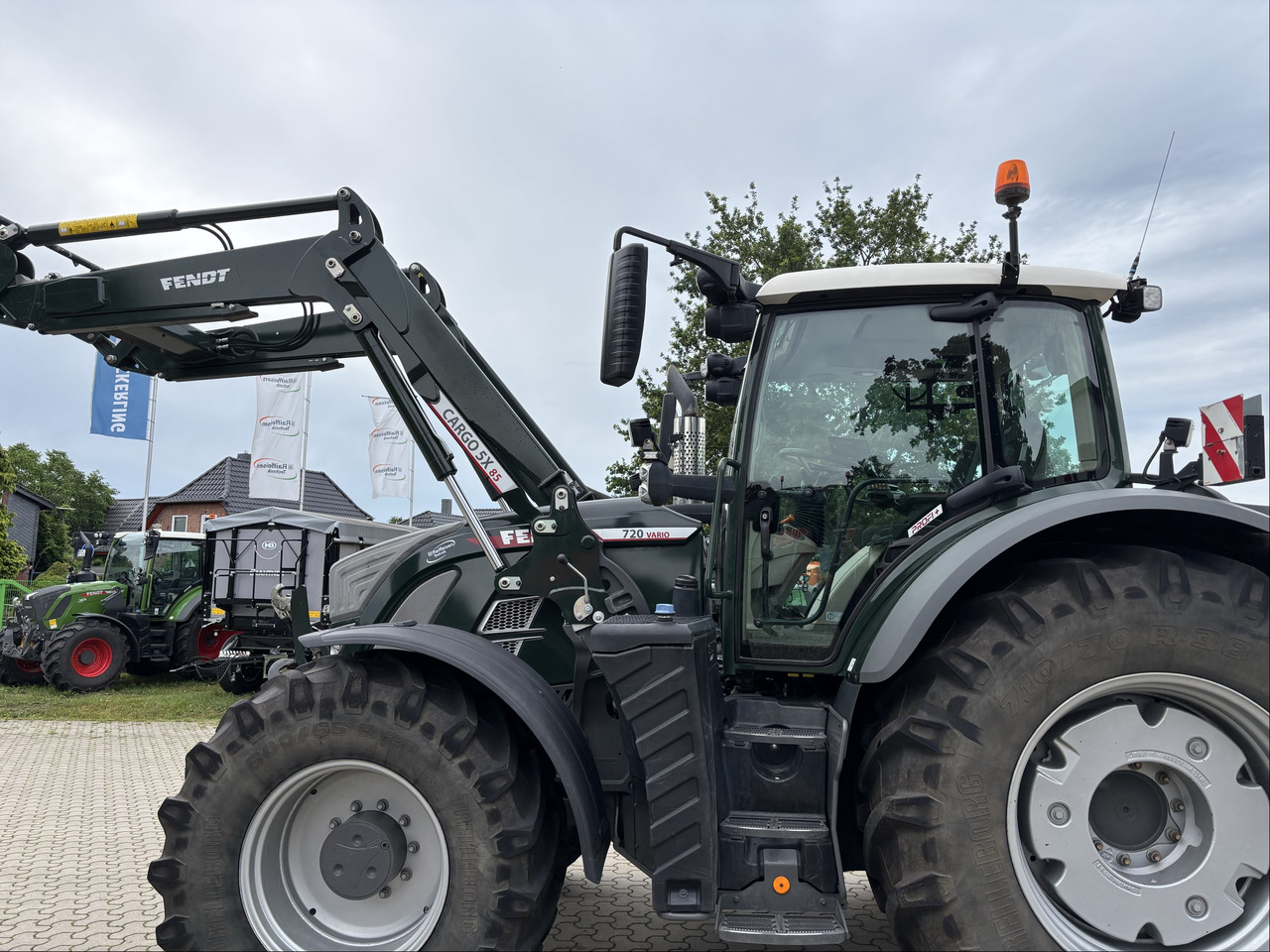 Fendt 720 Profi Plus set 2 - جرار: صورة 1 Fendt 720 Profi Plus set 2 - جرار: صورة 1