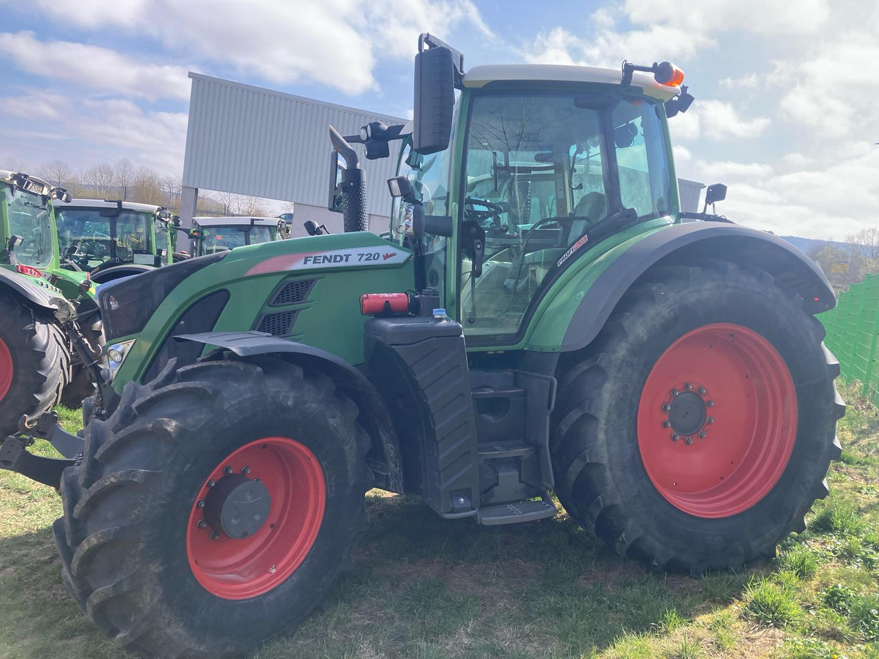 Fendt 720 Vario S4 ProfiPlus - جرار: صورة 1 Fendt 720 Vario S4 ProfiPlus - جرار: صورة 1