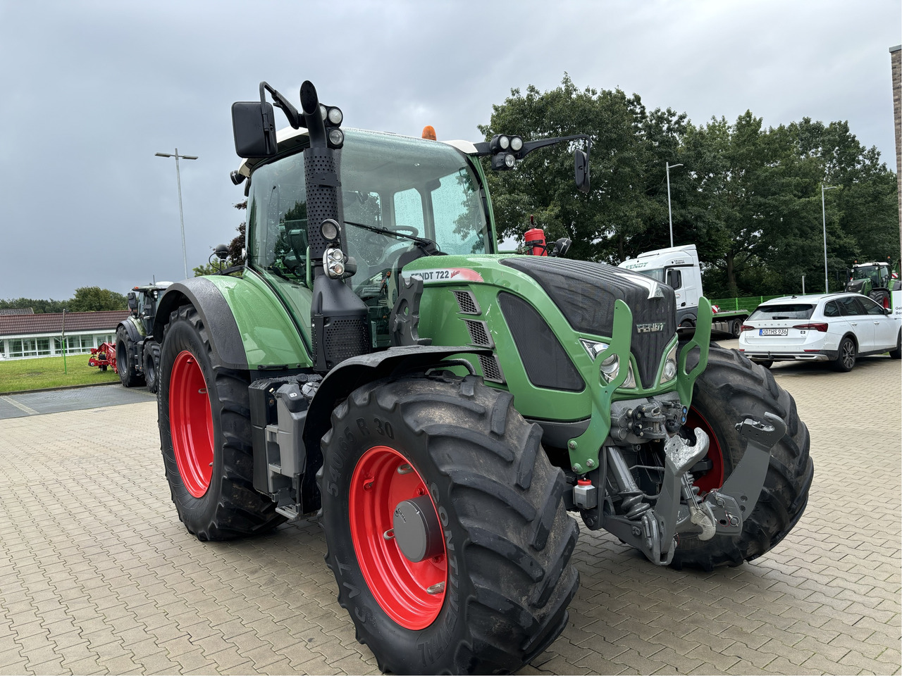 Fendt 722 Vario SCR ProfiPlus - جرار: صورة 1 Fendt 722 Vario SCR ProfiPlus - جرار: صورة 1