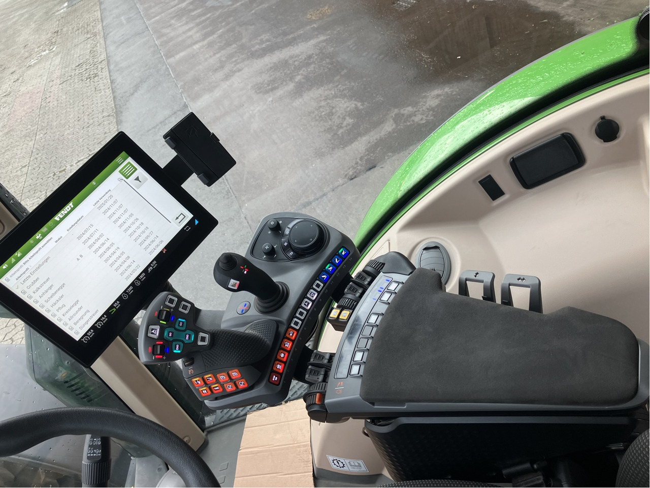 Fendt 724 Vario Gen6 Power Setting2 - جرار: صورة 3 Fendt 724 Vario Gen6 Power Setting2 - جرار: صورة 3