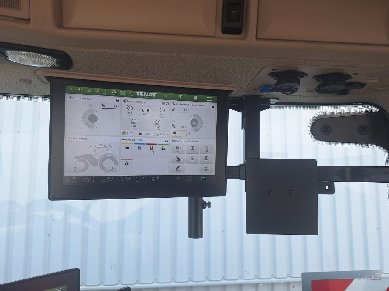 Fendt 724 Vario Gen6 Profi Setting2 - جرار: صورة 3 Fendt 724 Vario Gen6 Profi Setting2 - جرار: صورة 3