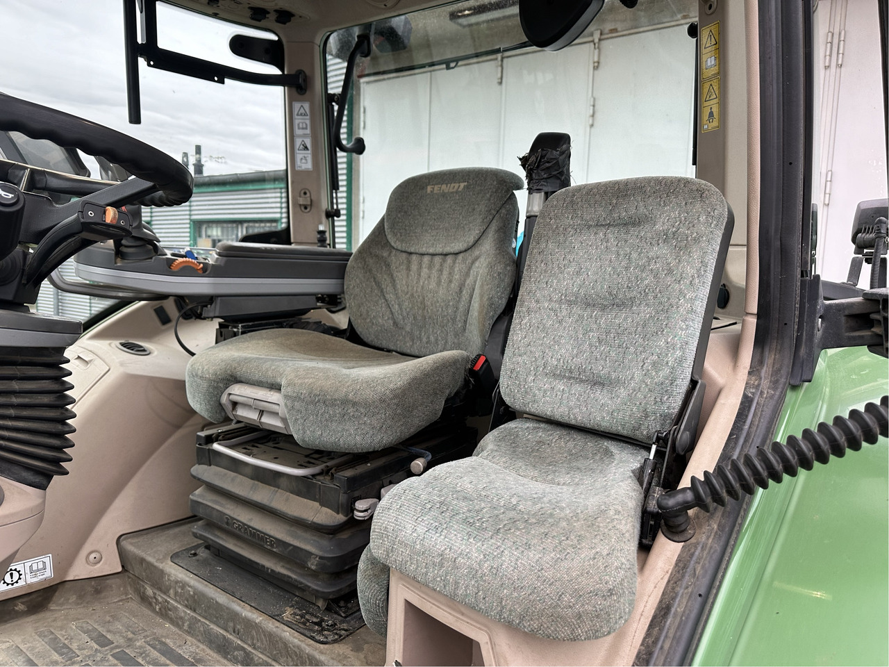 Fendt 724 Vario S4 Profi Plus - جرار: صورة 4 Fendt 724 Vario S4 Profi Plus - جرار: صورة 4