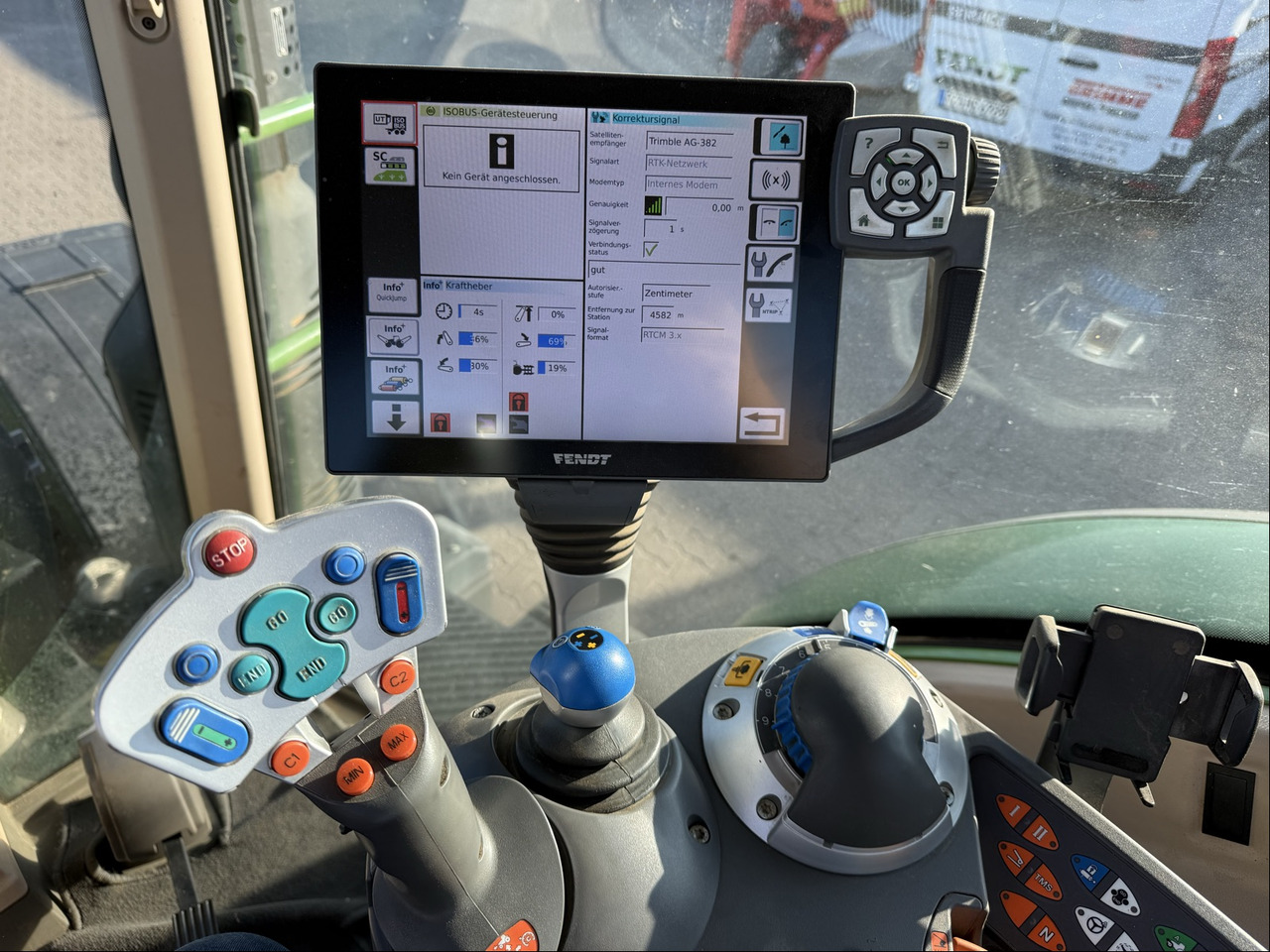 Fendt 724 Vario S4 ProfiPlus - جرار: صورة 3 Fendt 724 Vario S4 ProfiPlus - جرار: صورة 3