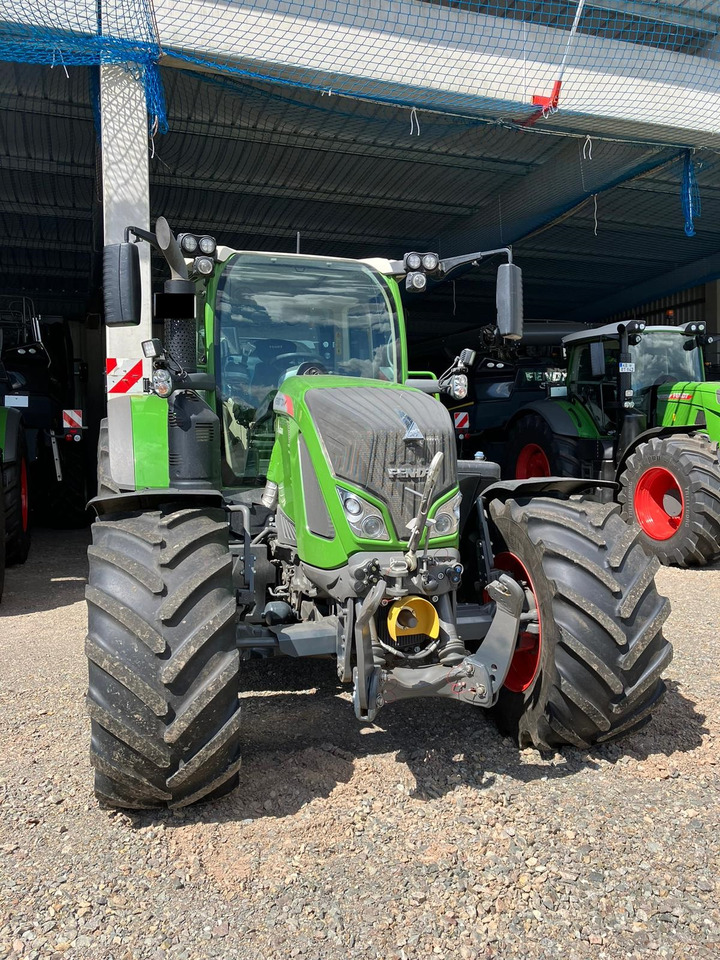 Fendt 724 Vario S4 ProfiPlus - جرار: صورة 3 Fendt 724 Vario S4 ProfiPlus - جرار: صورة 3