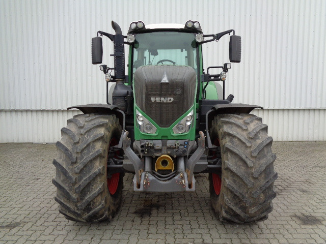 جرار Fendt 824 Vario S4 ProfiPlus: صورة 17