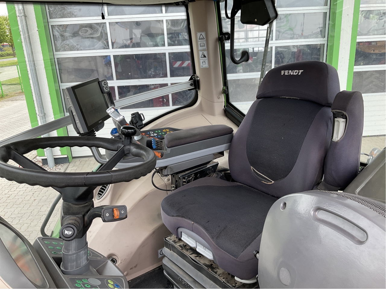 Fendt 826 Vario S4 ProfiPlus - جرار: صورة 2 Fendt 826 Vario S4 ProfiPlus - جرار: صورة 2