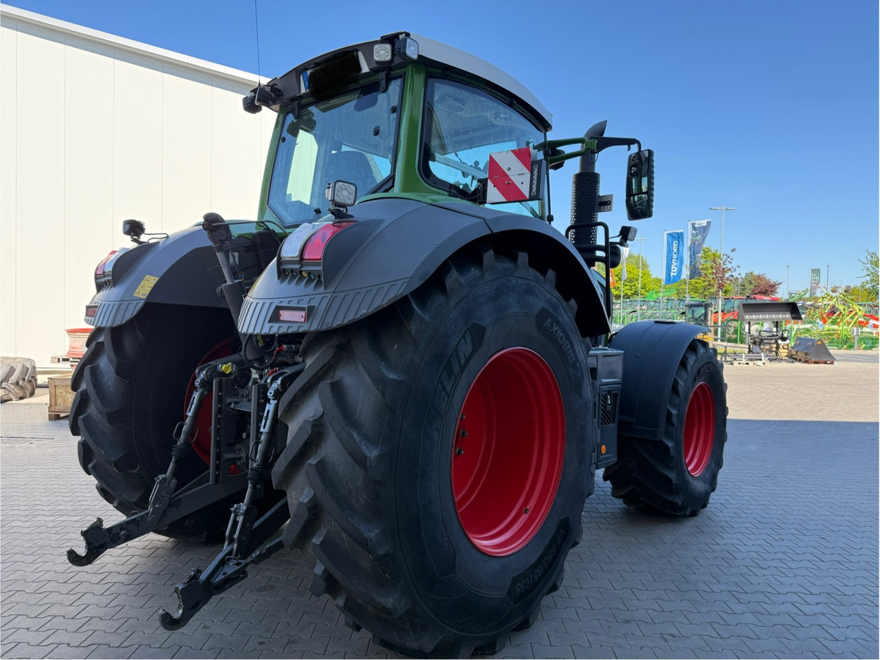 Fendt 828 Vario ProfiPlus Motor NEU - جرار: صورة 5 Fendt 828 Vario ProfiPlus Motor NEU - جرار: صورة 5