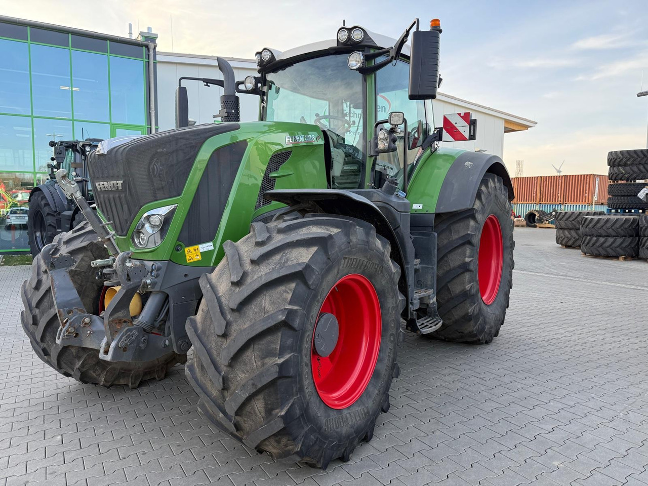 Fendt 828 Vario S4 ProfiPlus - جرار: صورة 1 Fendt 828 Vario S4 ProfiPlus - جرار: صورة 1