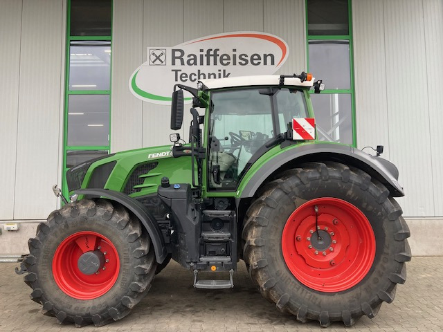 Fendt 828 Vario S4 Profi - جرار: صورة 1 Fendt 828 Vario S4 Profi - جرار: صورة 1