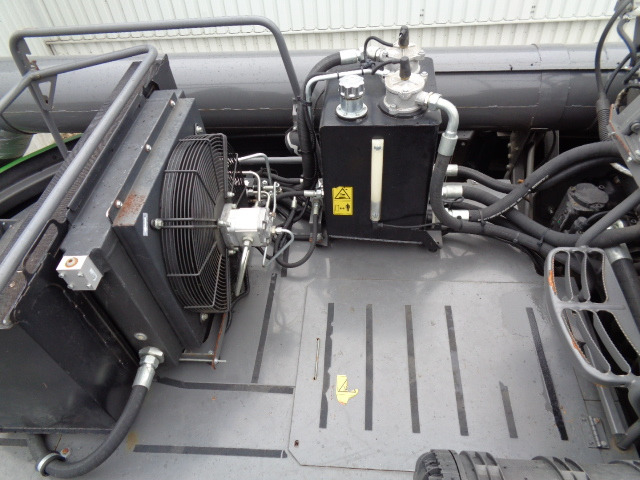 Fendt Mähdrescher 8410 P - حصادة موحَّدة: صورة 5 Fendt Mähdrescher 8410 P - حصادة موحَّدة: صورة 5