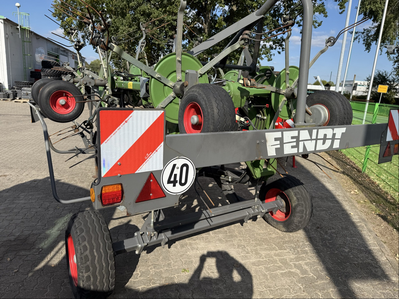 Fendt Twister 13010T - آلة تيبيس العشب/ آلة جمع العشب: صورة 4 Fendt Twister 13010T - آلة تيبيس العشب/ آلة جمع العشب: صورة 4