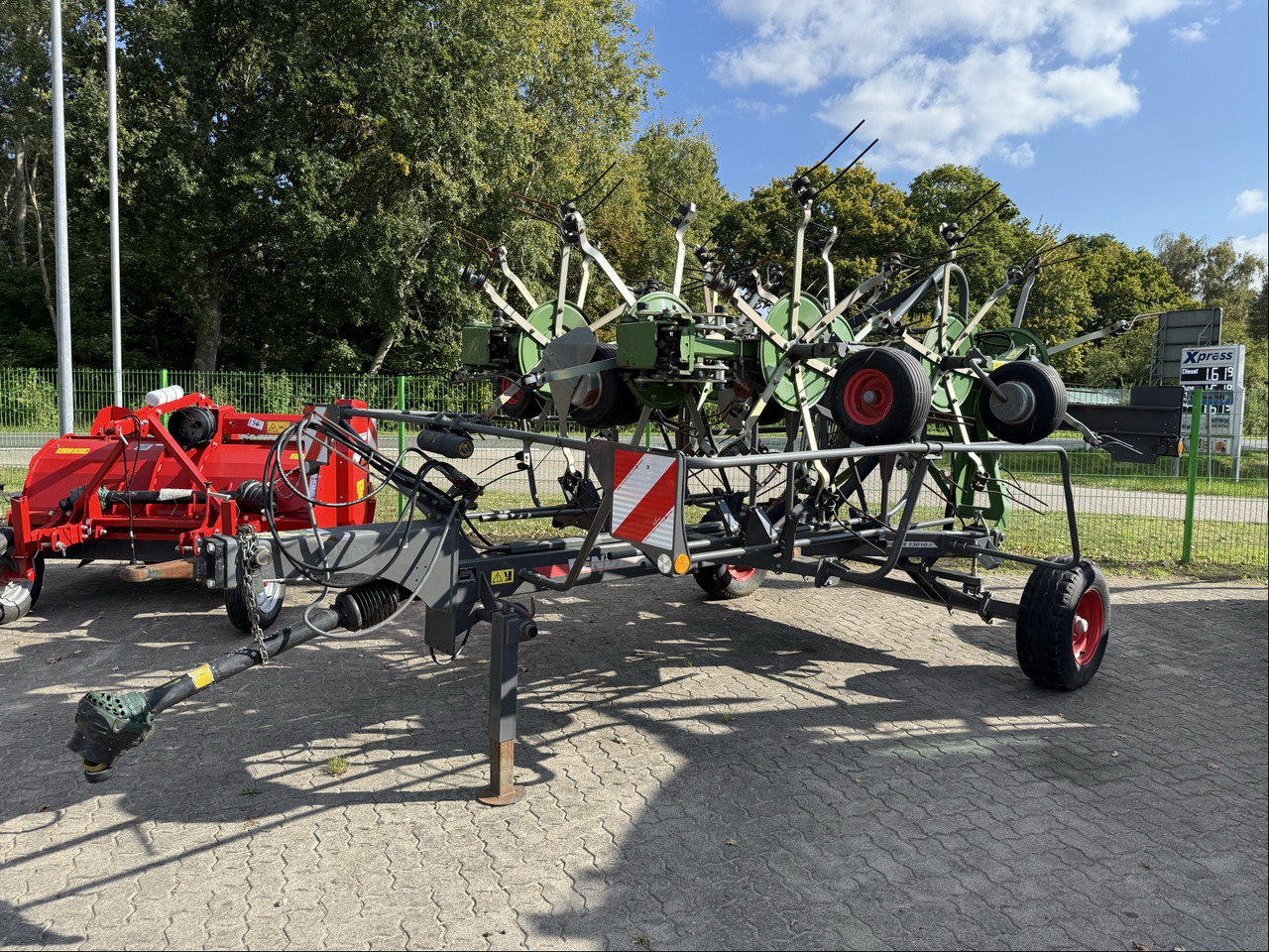 Fendt Twister 13010T - آلة تيبيس العشب/ آلة جمع العشب: صورة 5 Fendt Twister 13010T - آلة تيبيس العشب/ آلة جمع العشب: صورة 5
