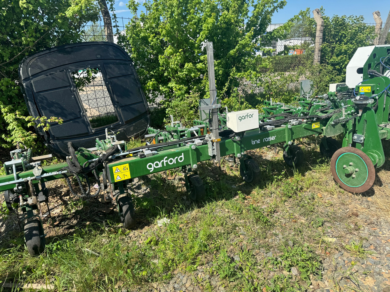 Garford Robocrop Guided Hoe - حصادة البنجر: صورة 4 Garford Robocrop Guided Hoe - حصادة البنجر: صورة 4