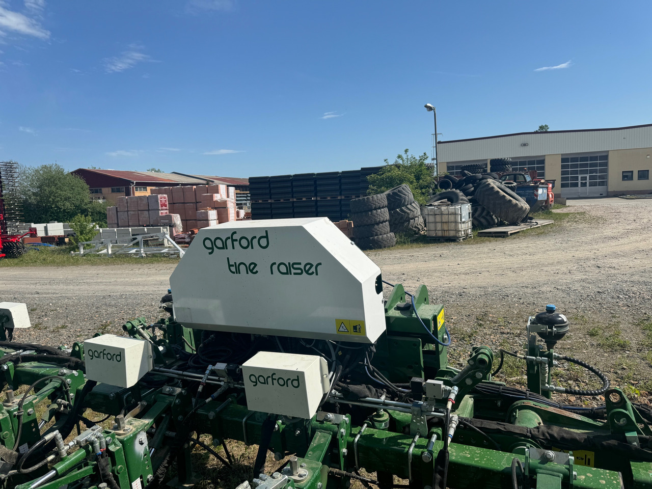Garford Robocrop Guided Hoe - حصادة البنجر: صورة 2 Garford Robocrop Guided Hoe - حصادة البنجر: صورة 2