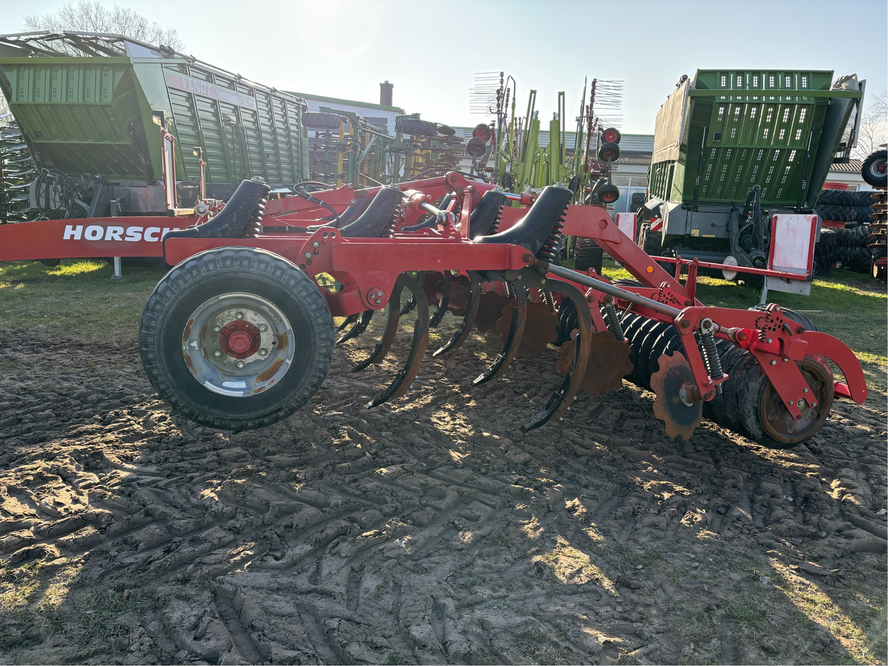 Horsch Terrano 5 FX - المحراث: صورة 1 Horsch Terrano 5 FX - المحراث: صورة 1