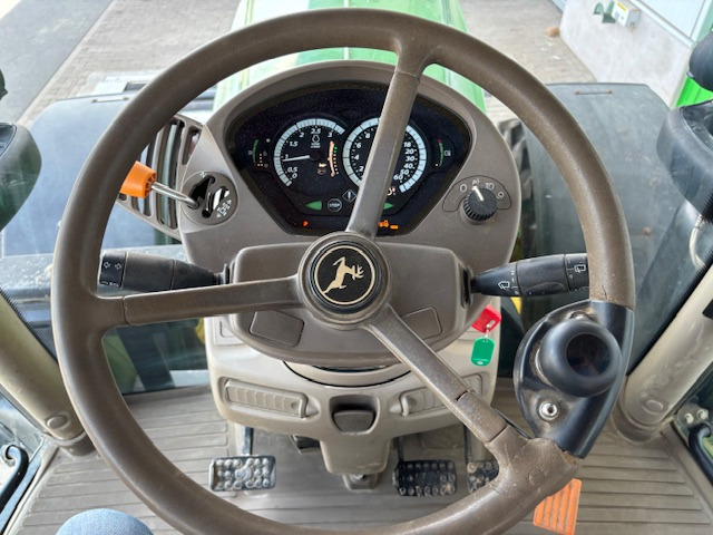 John Deere 6215 R - جرار: صورة 4 John Deere 6215 R - جرار: صورة 4
