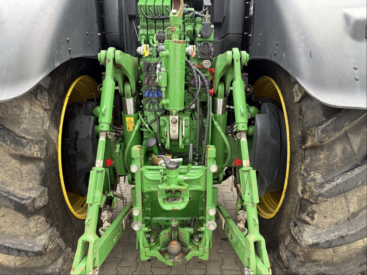John Deere 6250 R - جرار: صورة 2 John Deere 6250 R - جرار: صورة 2