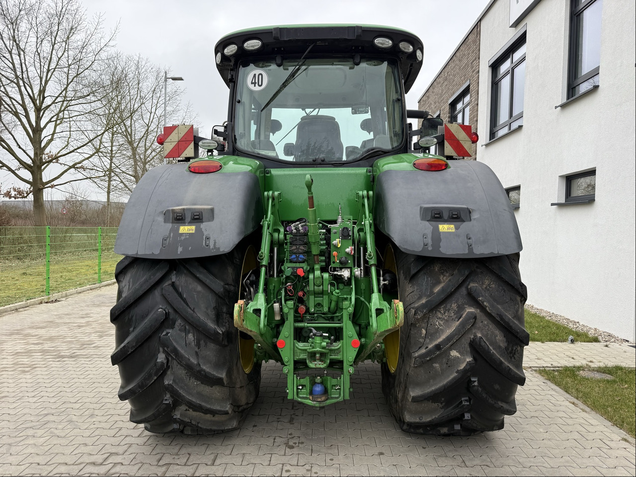 John Deere 8370 R - جرار: صورة 2 John Deere 8370 R - جرار: صورة 2
