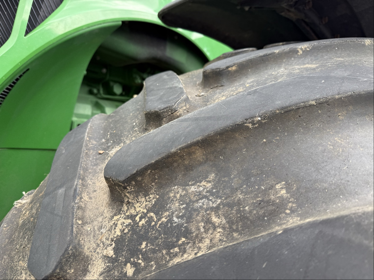 John Deere 8370R PowerShift - جرار: صورة 3 John Deere 8370R PowerShift - جرار: صورة 3
