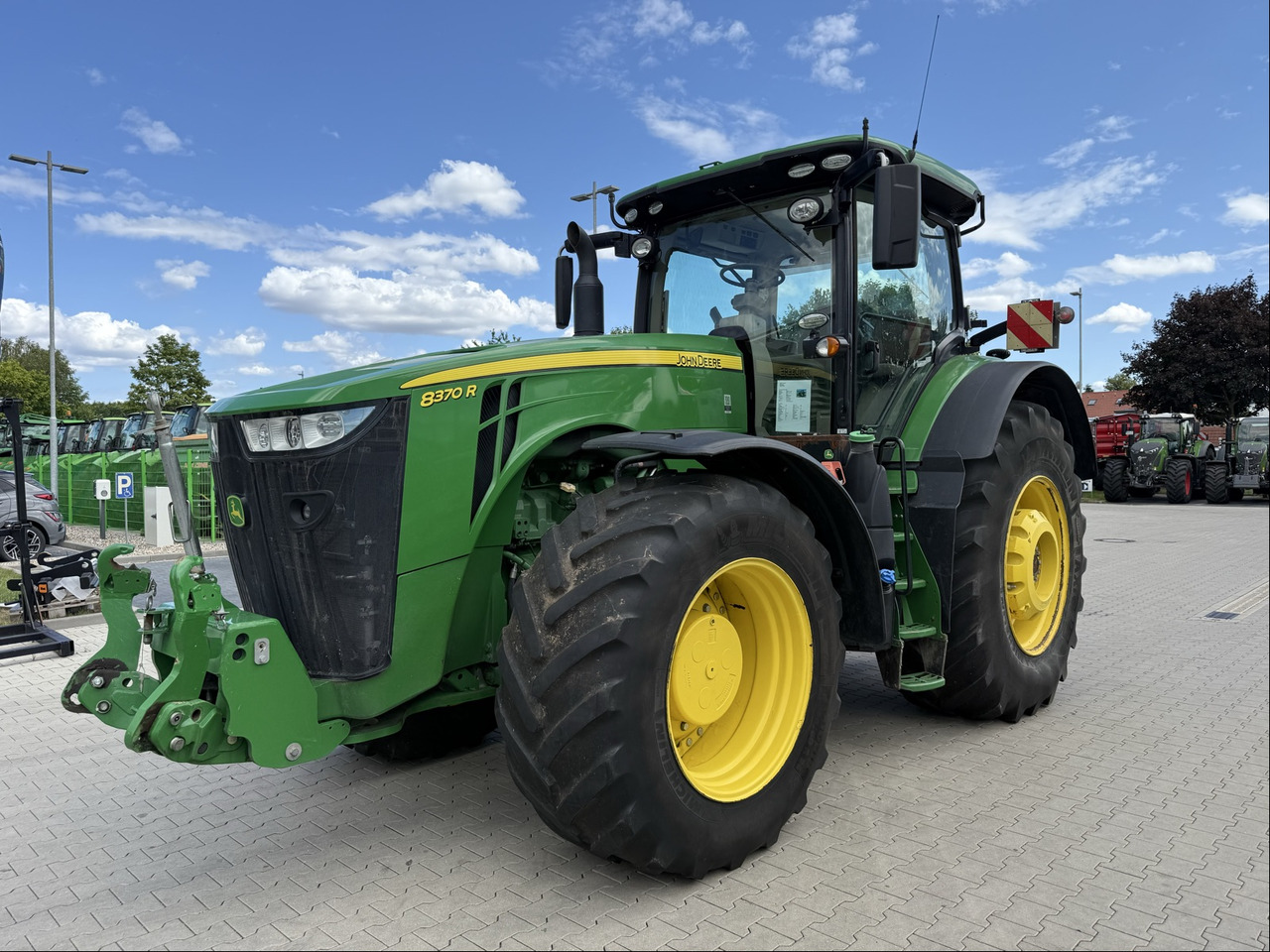 John Deere 8370R PowerShift - جرار: صورة 1 John Deere 8370R PowerShift - جرار: صورة 1