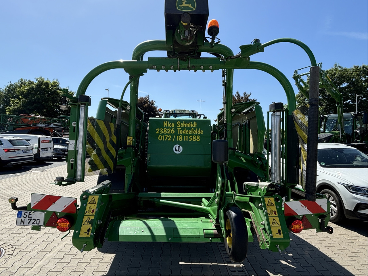 John Deere Presswickelkombination C441R - معدات تيبيس التبن: صورة 3 John Deere Presswickelkombination C441R - معدات تيبيس التبن: صورة 3